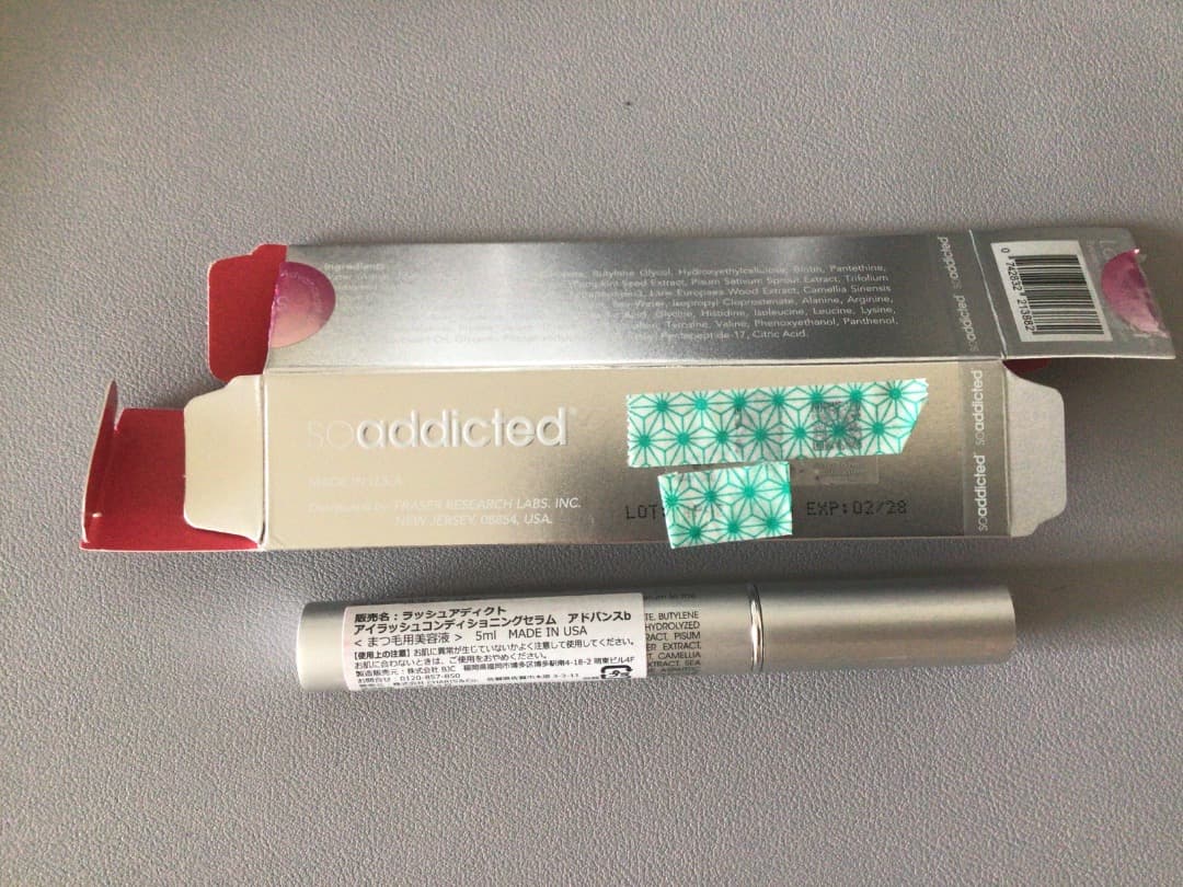 正規品　Lashaddict まつ毛美容液 新品 ラッシュアディクト